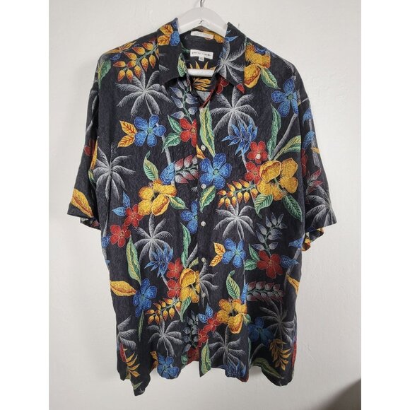 Vintage Pierre Cardin Mens XL Hawaiian Floral Button-Up Shirt Black Rayon Casual - Picture 1 of 8
